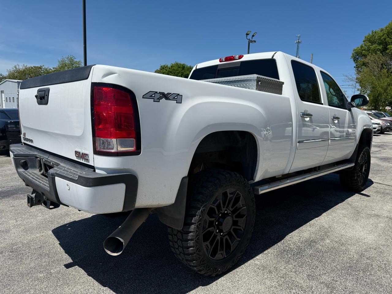 GMC Sierra 2500HD Denali Crew Cab 4WD 2014