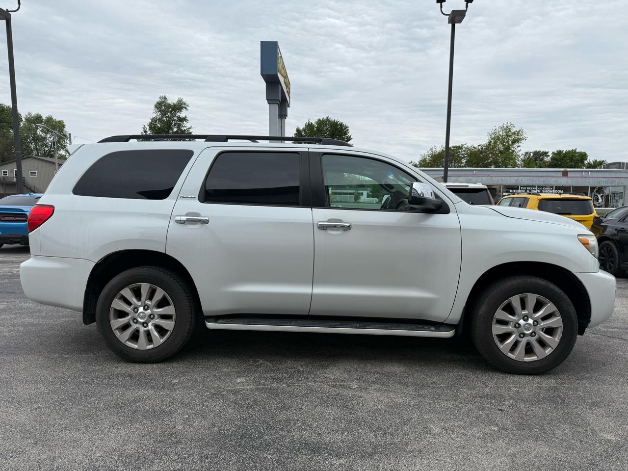 Toyota Sequoia Plantium 4WD 2008