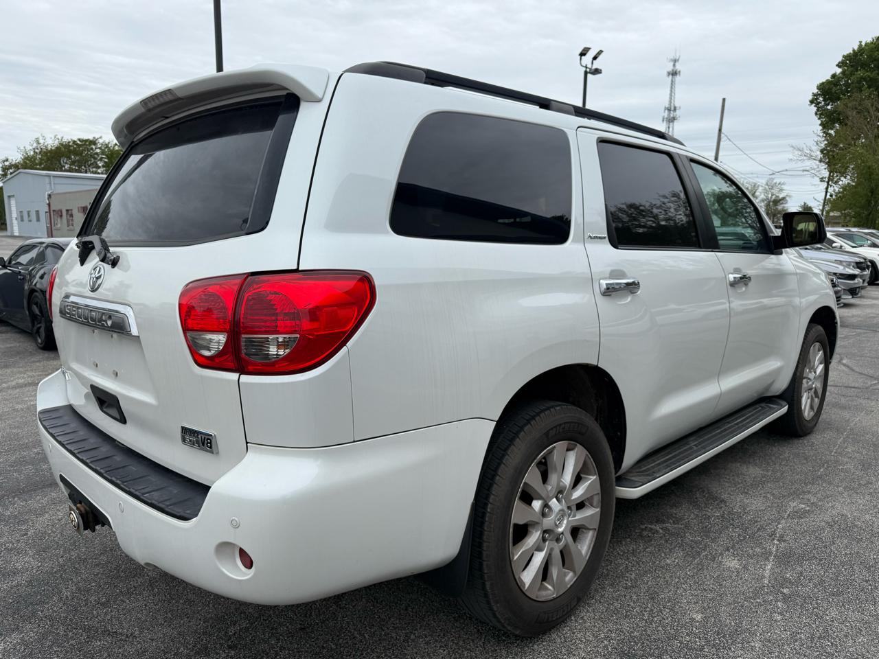 Toyota Sequoia Plantium 4WD 2008