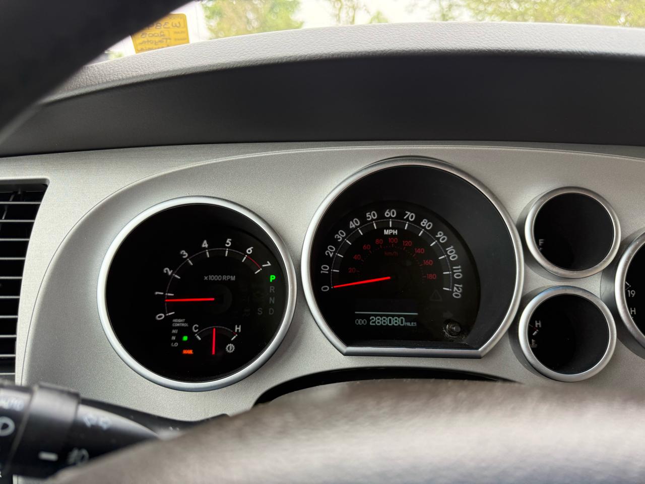 Toyota Sequoia Plantium 4WD 2008