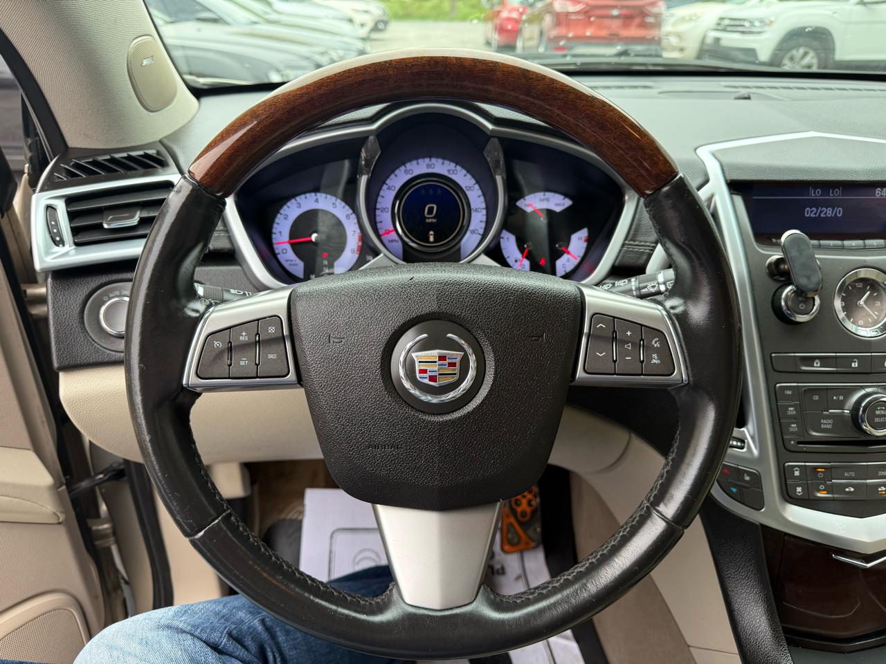 Cadillac SRX Luxury Collection AWD 2011