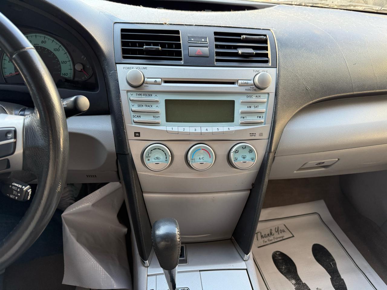 Toyota Camry SE 5-Spd AT 2009