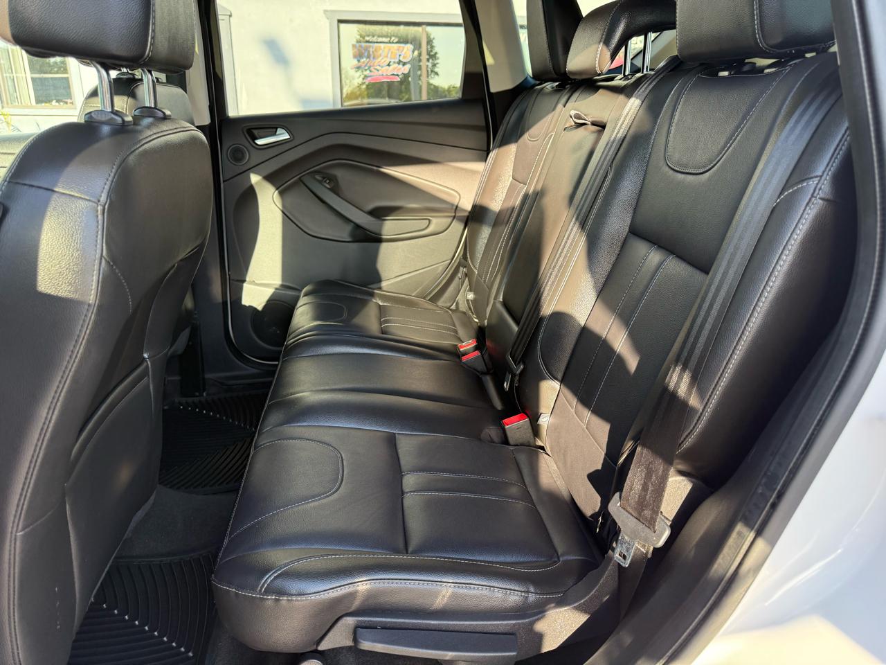 Ford Escape Titanium 4WD 2013
