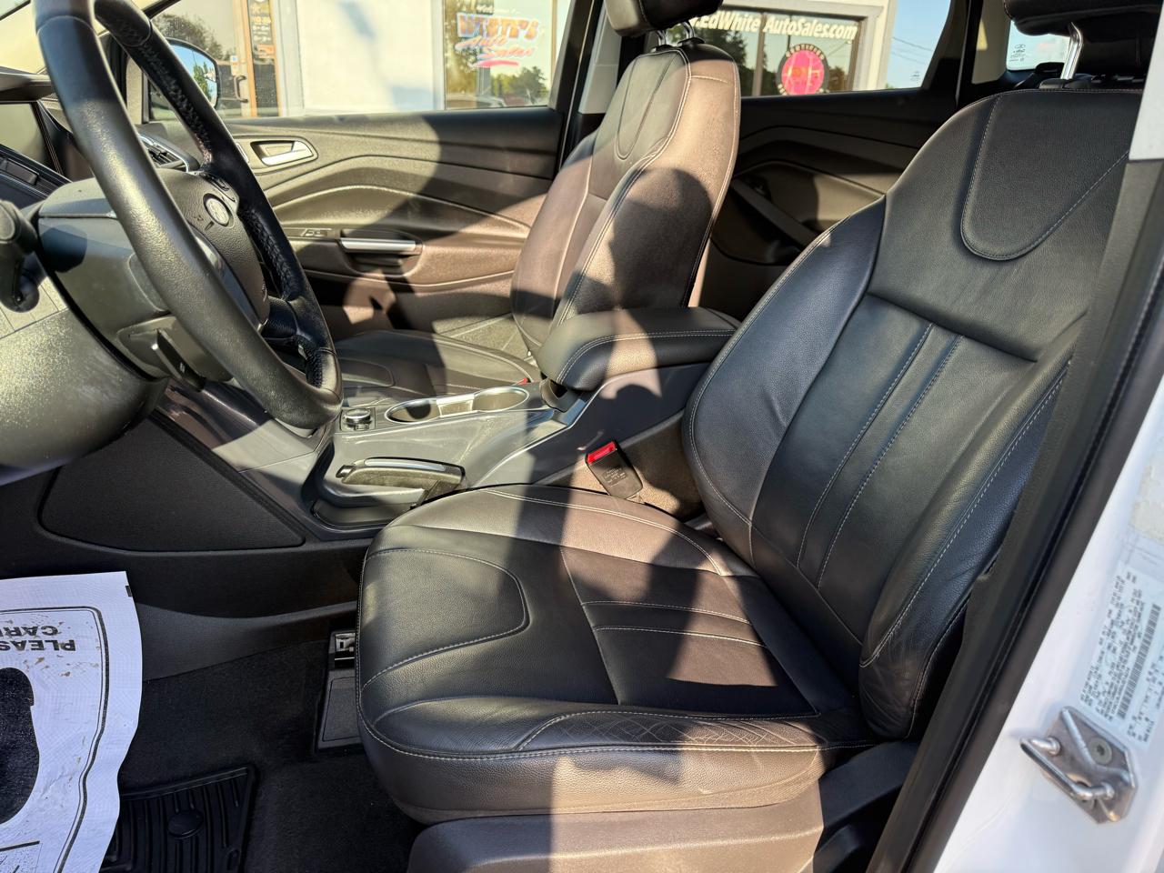 Ford Escape Titanium 4WD 2013