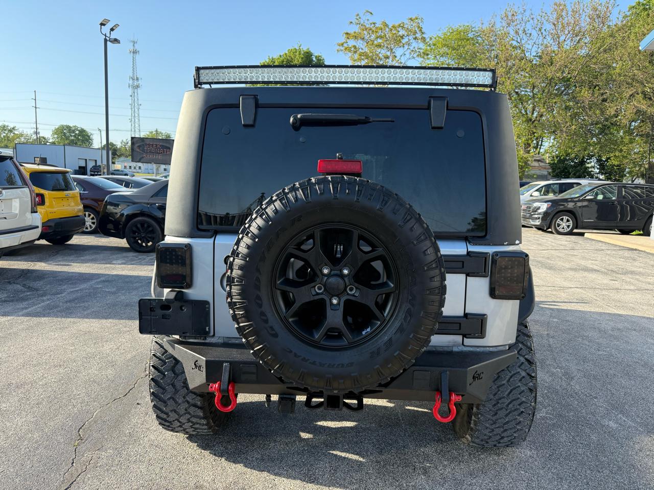 Jeep Wrangler Unlimited Sahara 4WD 2013