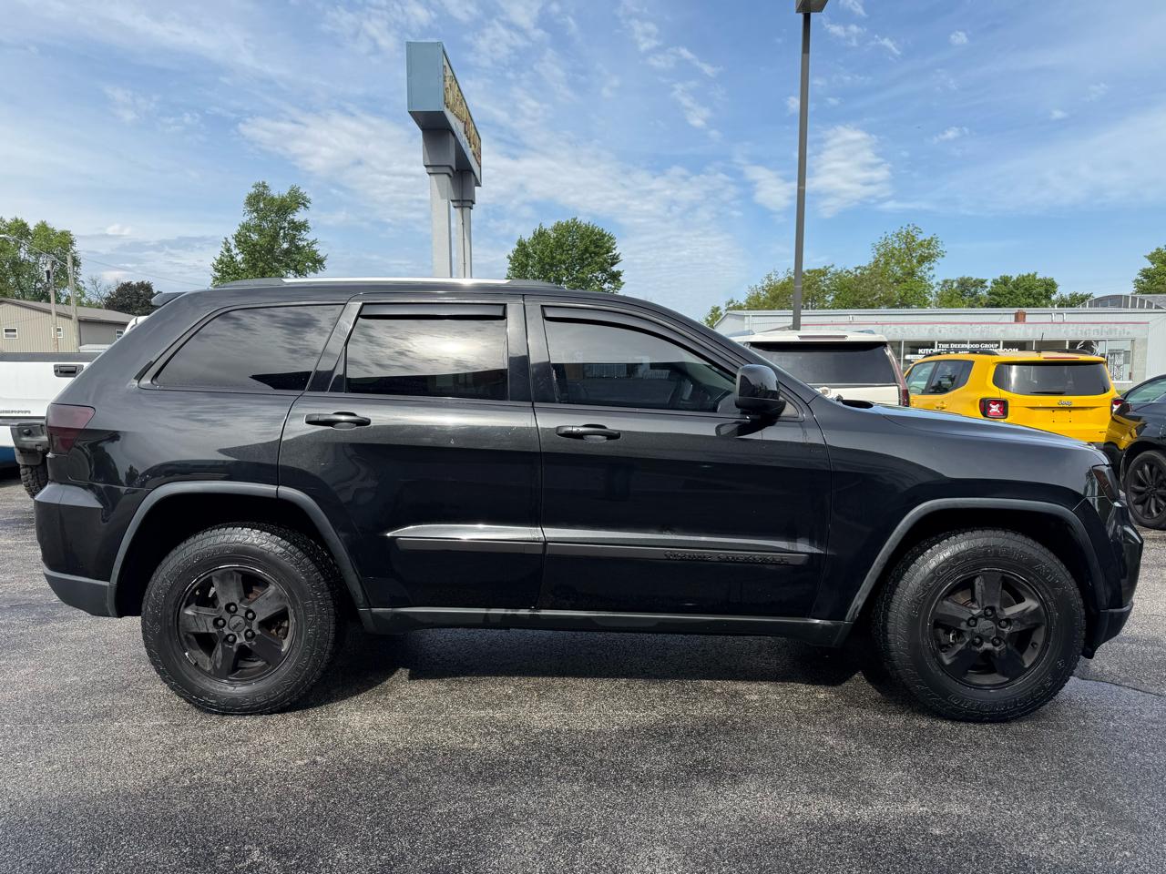 Jeep Grand Cherokee Laredo 2WD 2013