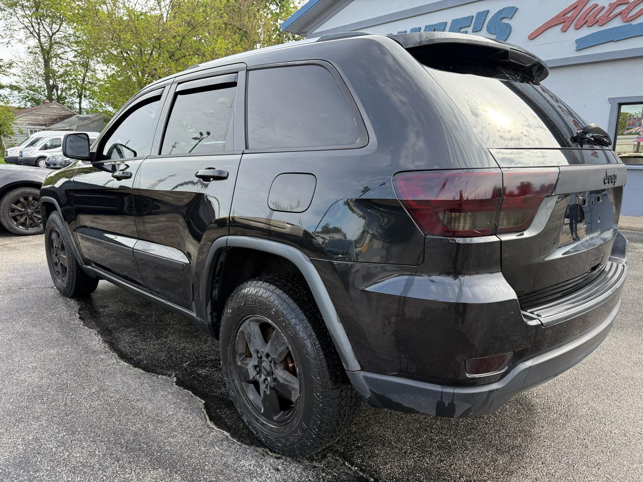 Jeep Grand Cherokee Laredo 2WD 2013