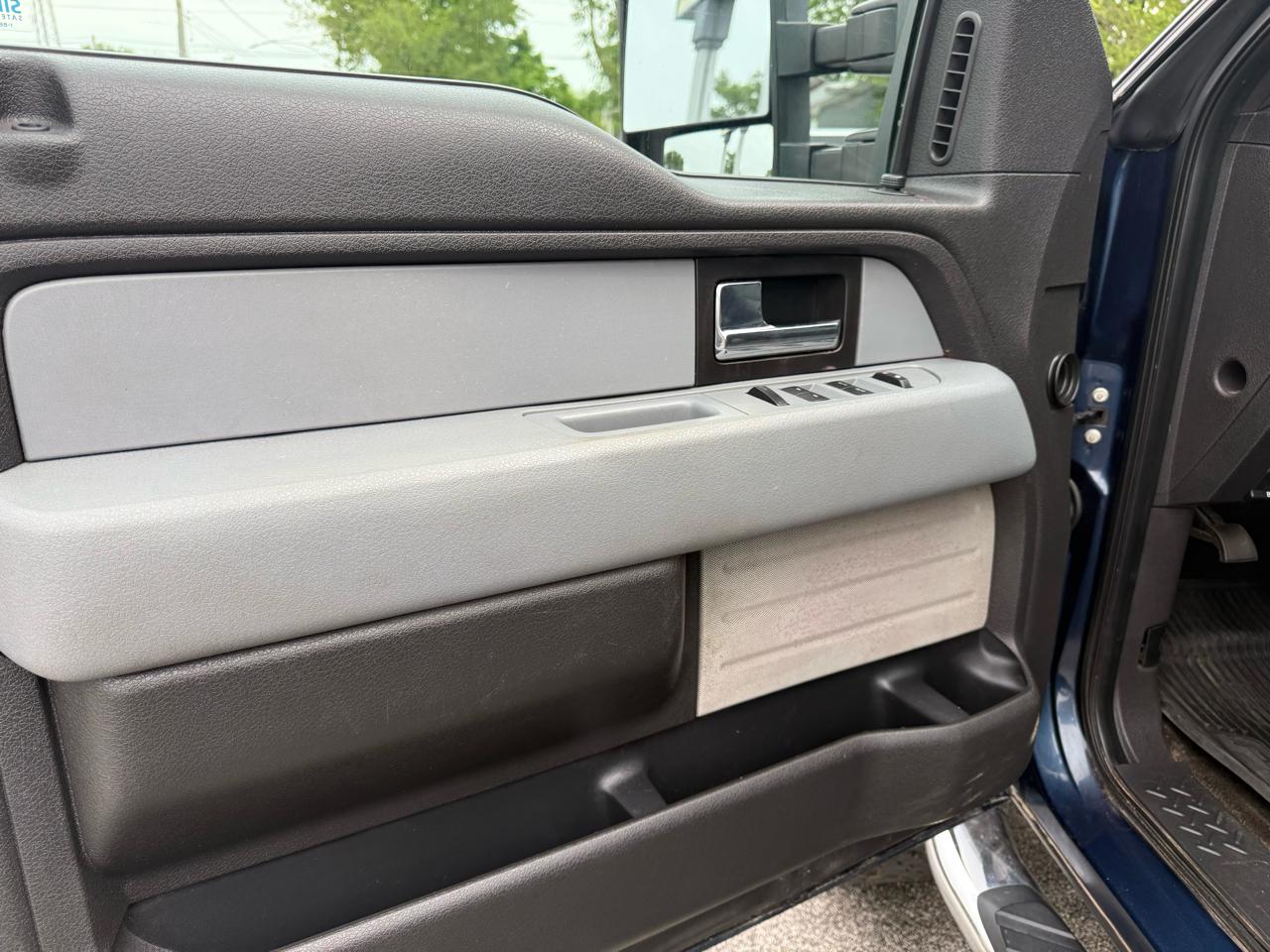 Ford F-150 Platinum SuperCrew 6.5-ft. Bed 4WD 2014