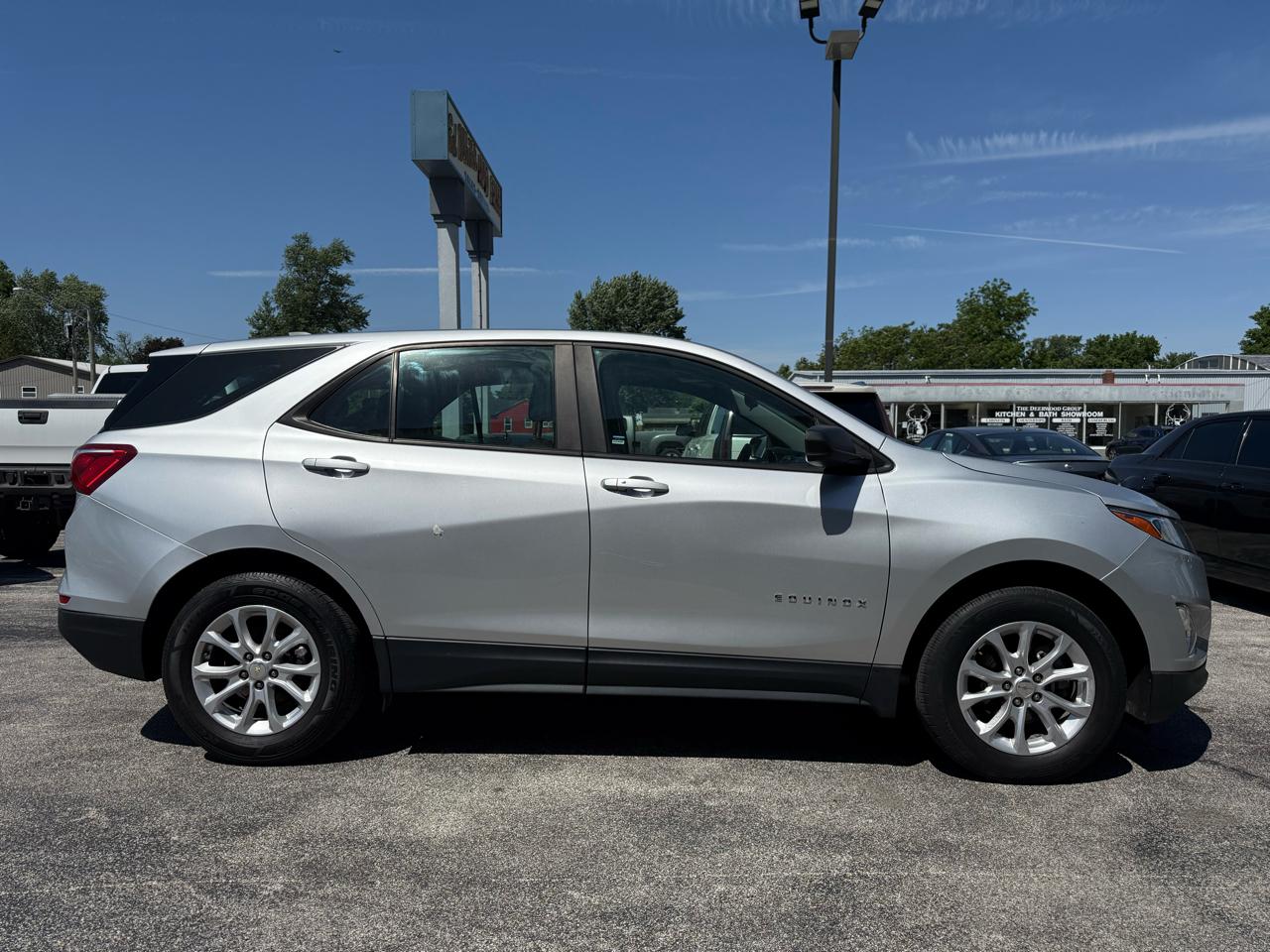 Chevrolet Equinox LS 2WD 2020