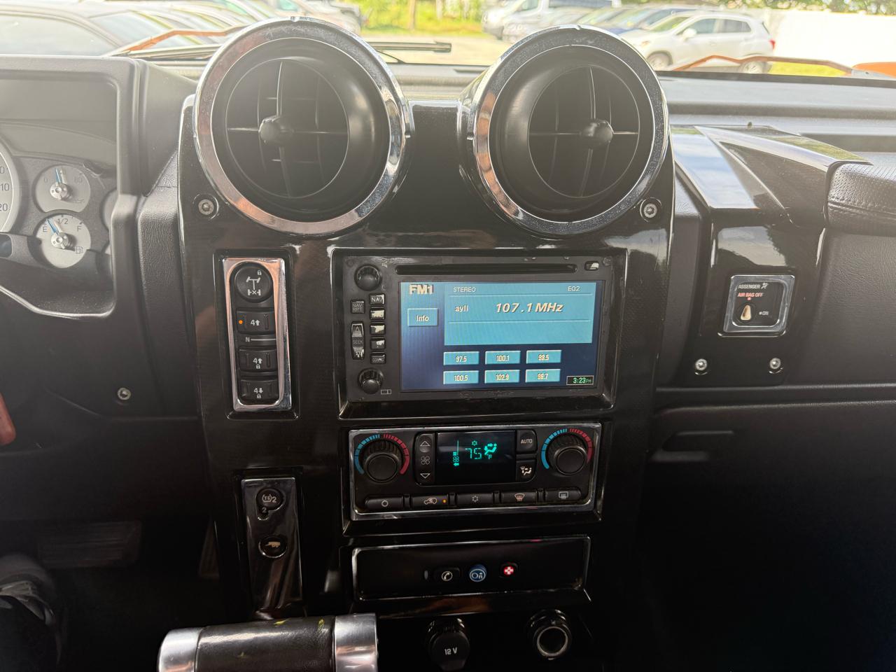 HUMMER H2 SUT 2006