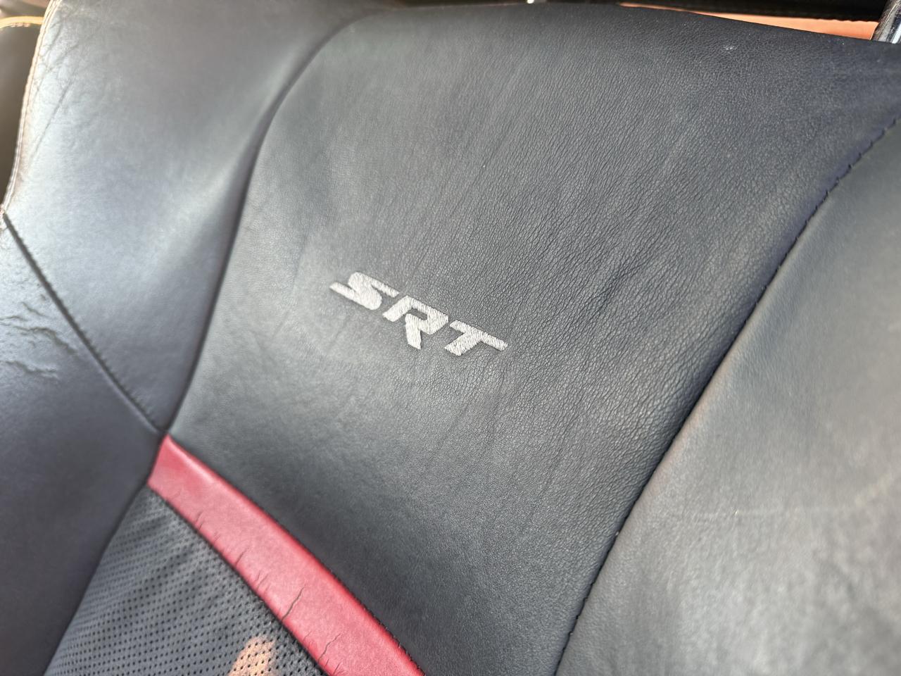 Dodge Challenger SRT8 2012