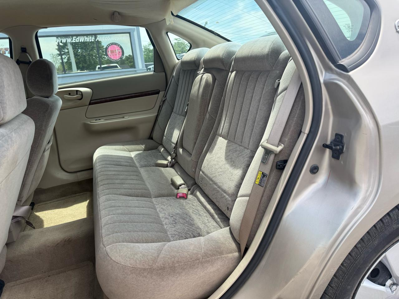 Chevrolet Impala Base 2003