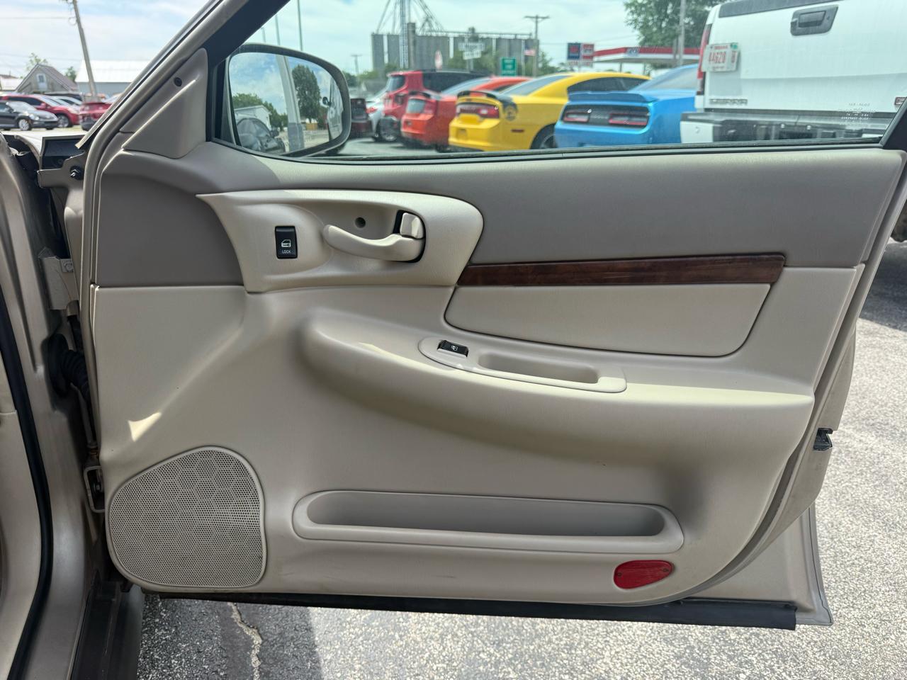 Chevrolet Impala Base 2003