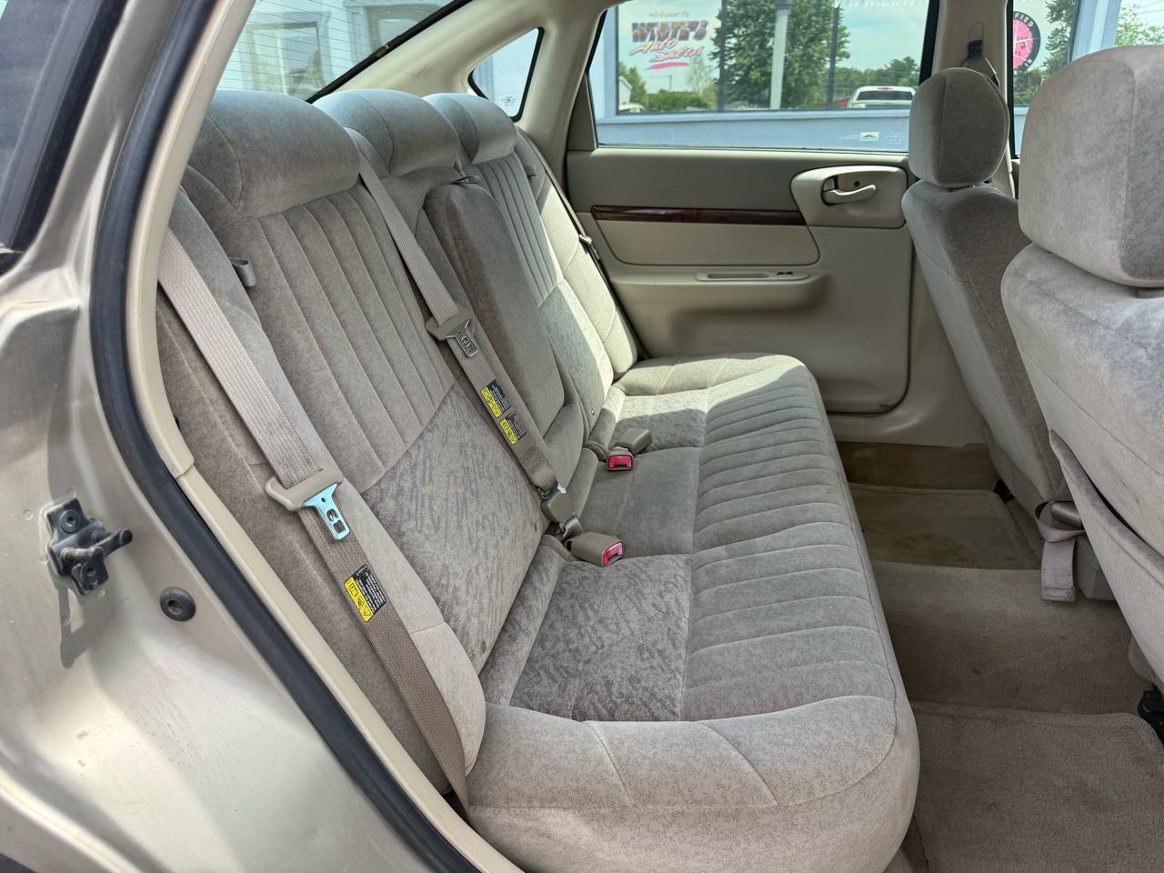 Chevrolet Impala Base 2003