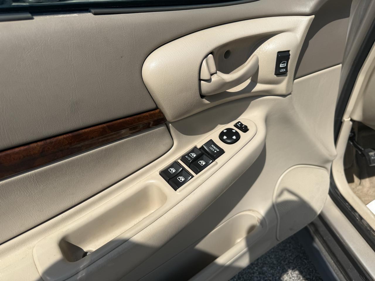 Chevrolet Impala Base 2003