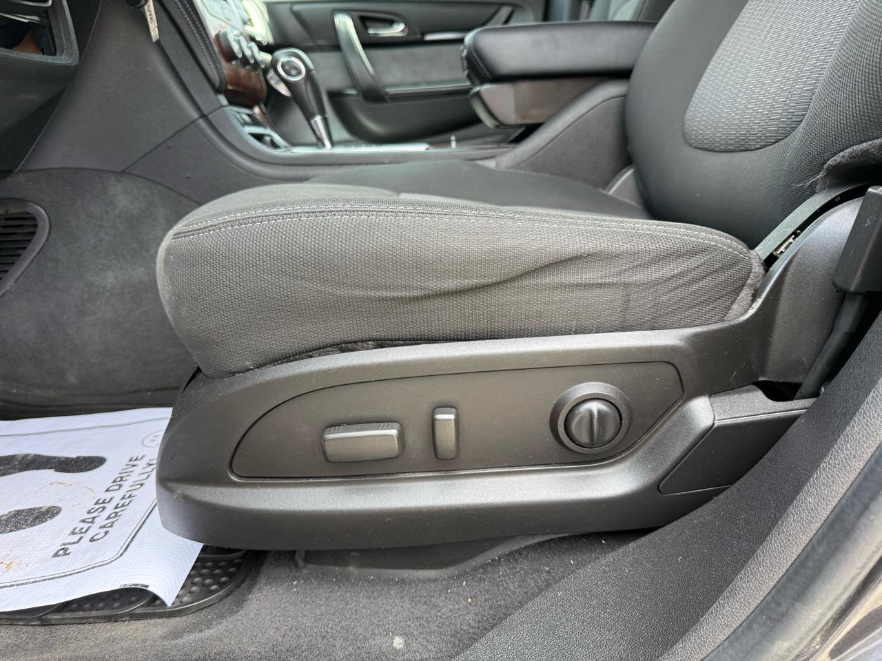 Chevrolet Traverse 1LT FWD 2013