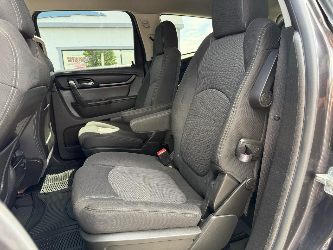 Chevrolet Traverse 1LT FWD 2013