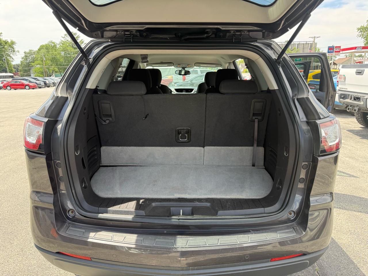 Chevrolet Traverse 1LT FWD 2013