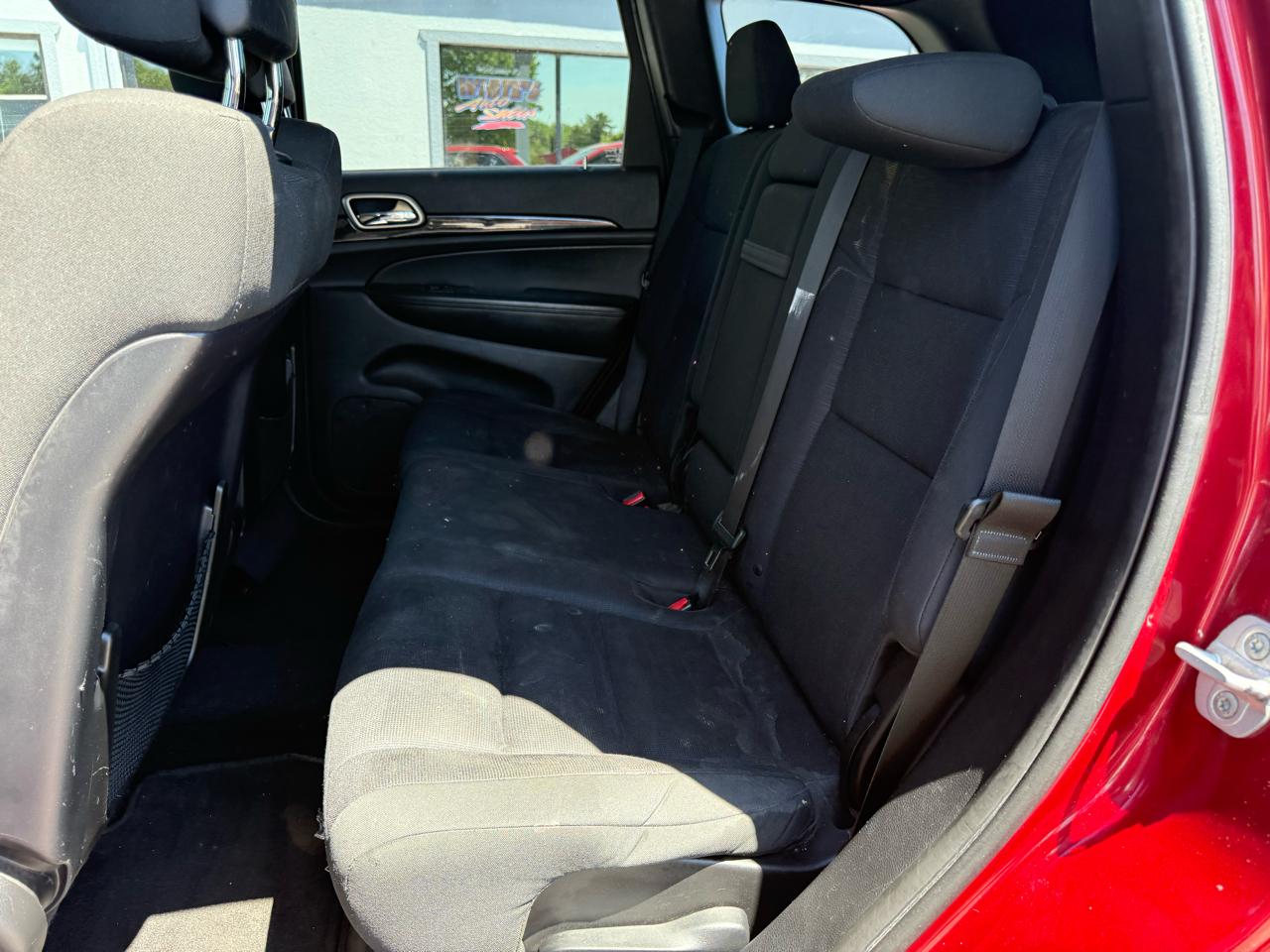 Jeep Grand Cherokee Laredo 4WD 2012