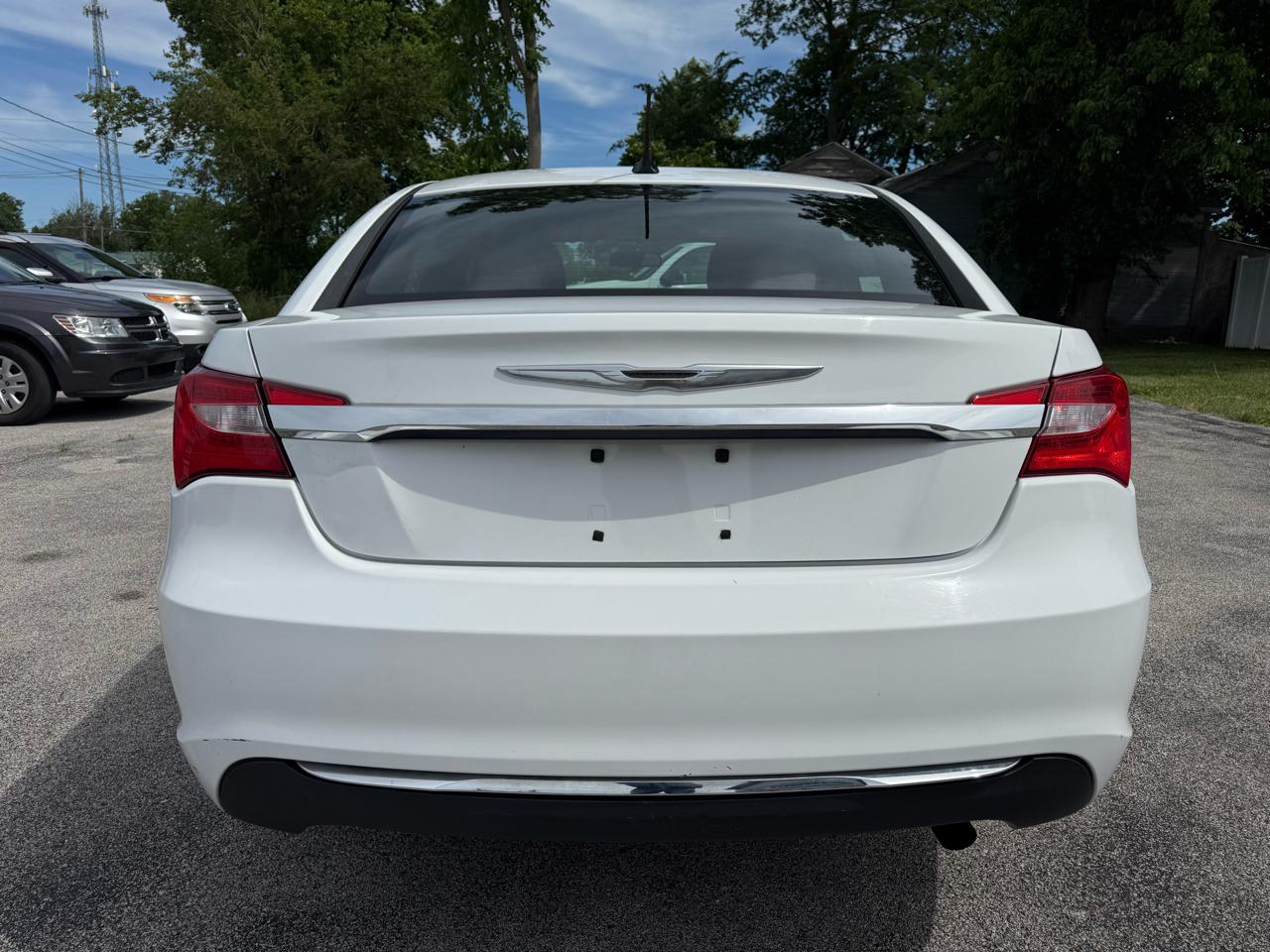 Chrysler 200 LX 2013