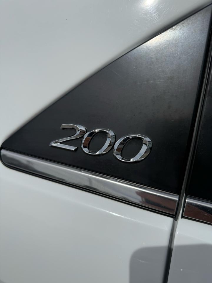 Chrysler 200 LX 2013