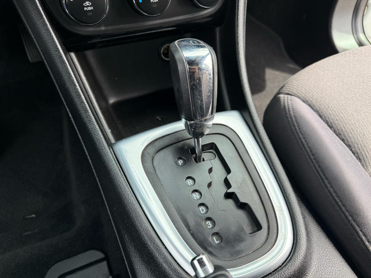 Chrysler 200 LX 2013