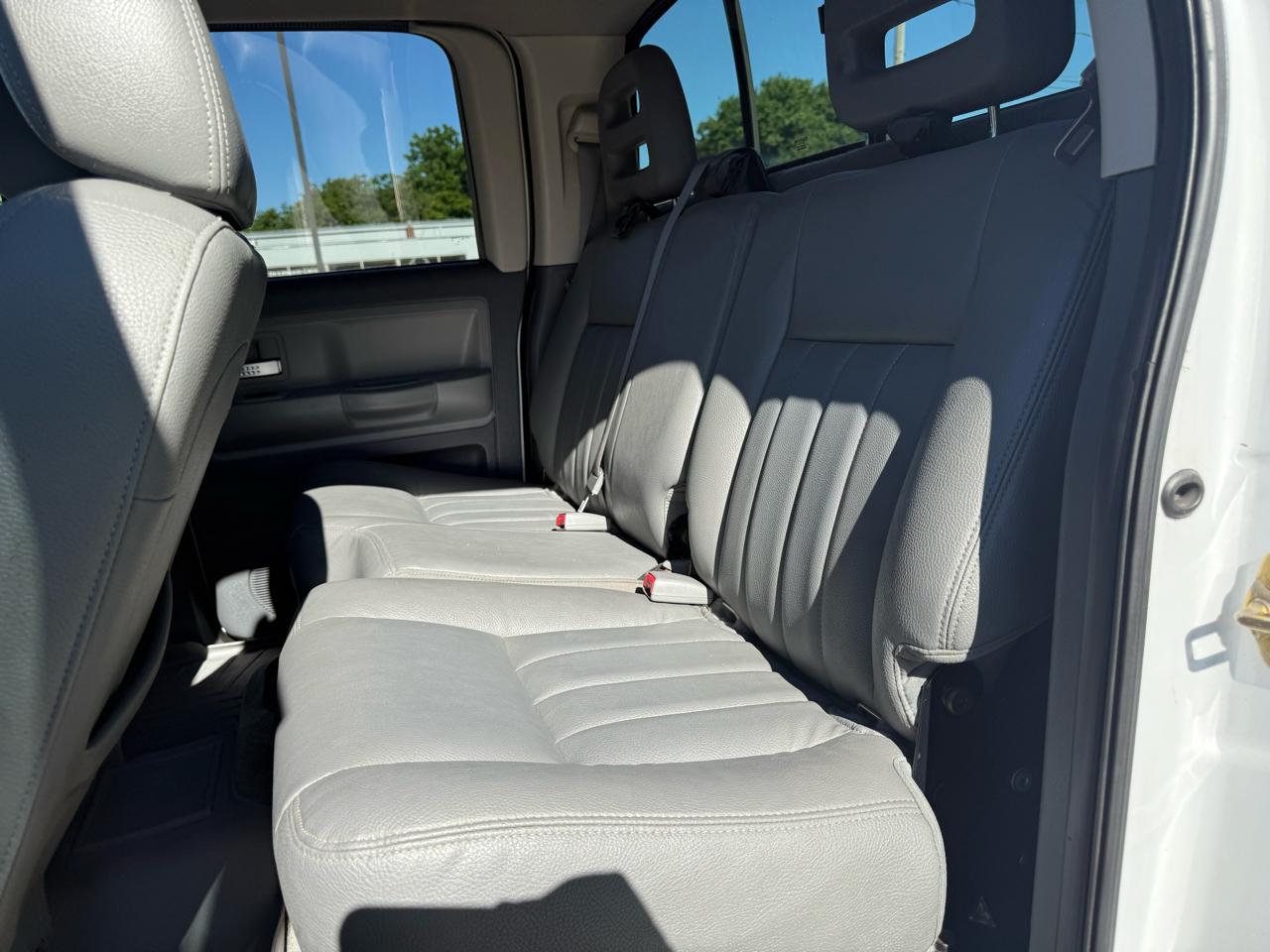 Dodge Dakota Laramie Quad Cab 4WD 2005