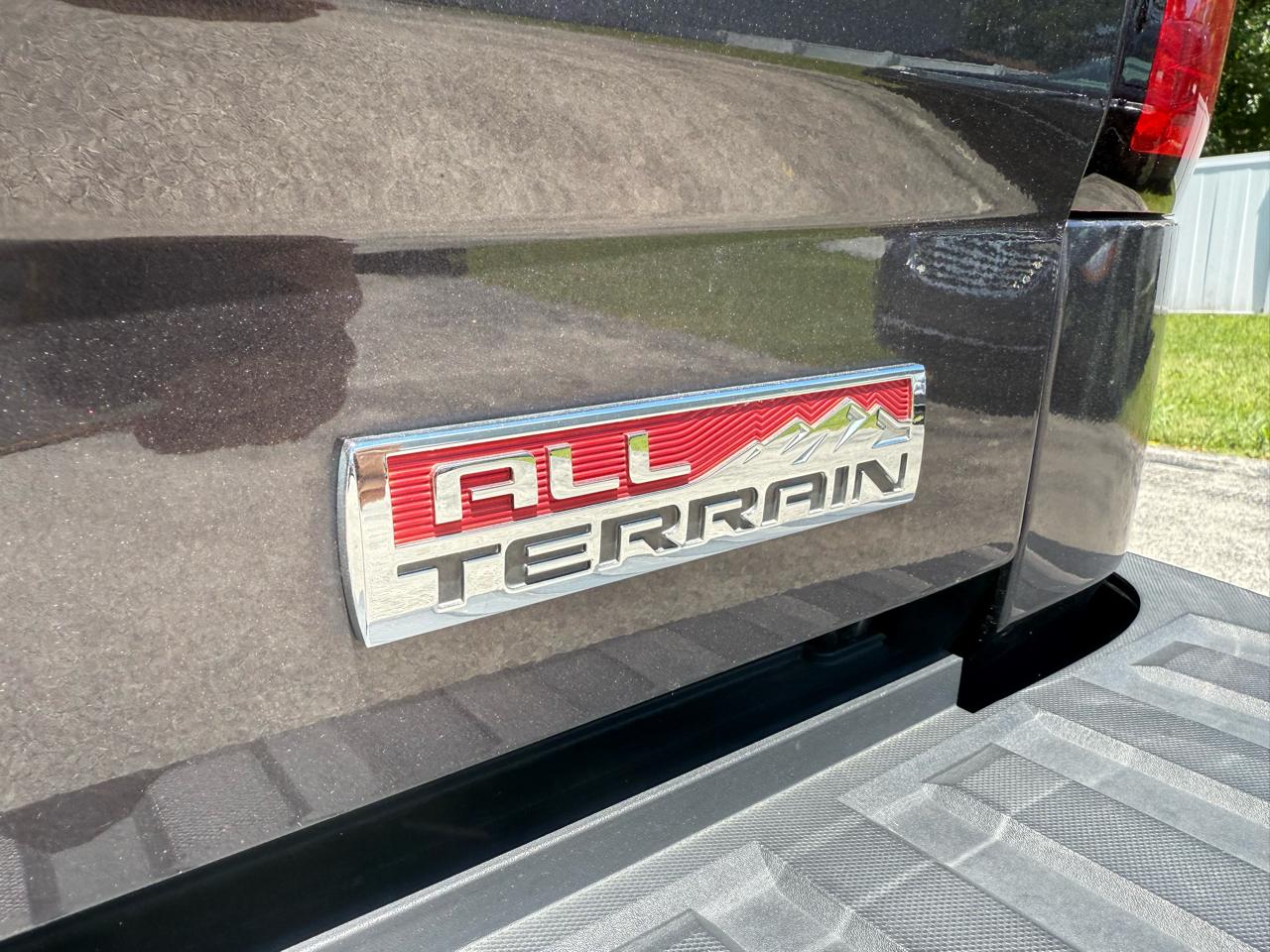 GMC Sierra 1500 SLT Crew Cab 4WD 2014