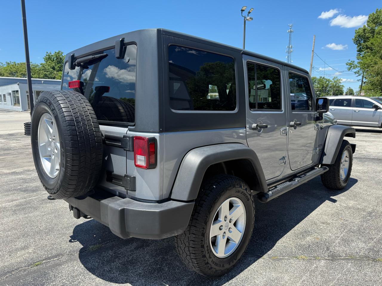 Jeep Wrangler Unlimited Sport 4WD 2014