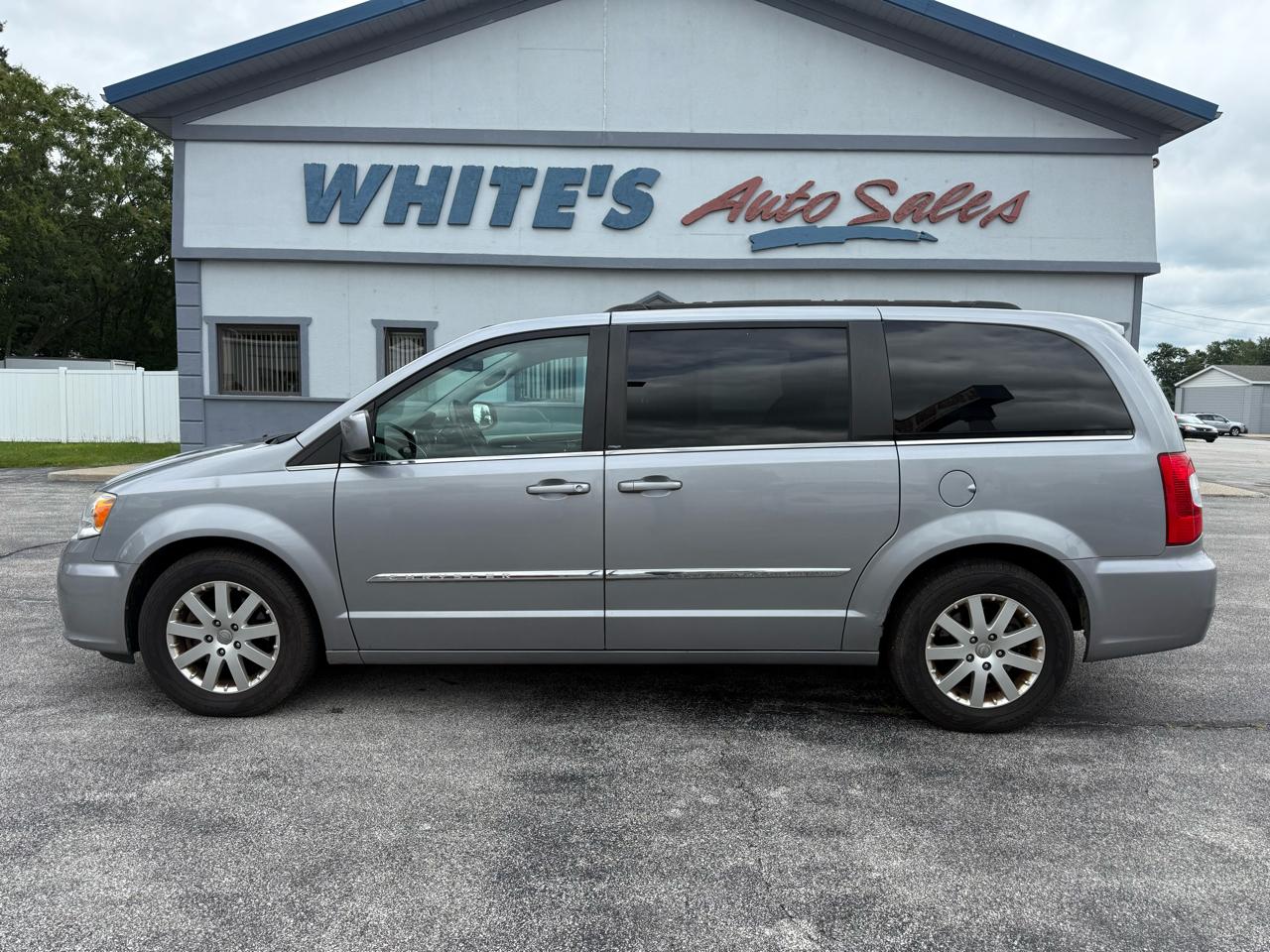 Chrysler Town & Country Touring 2013