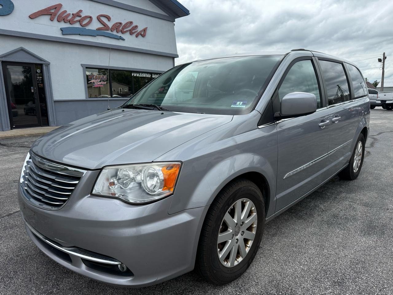 Chrysler Town & Country Touring 2013
