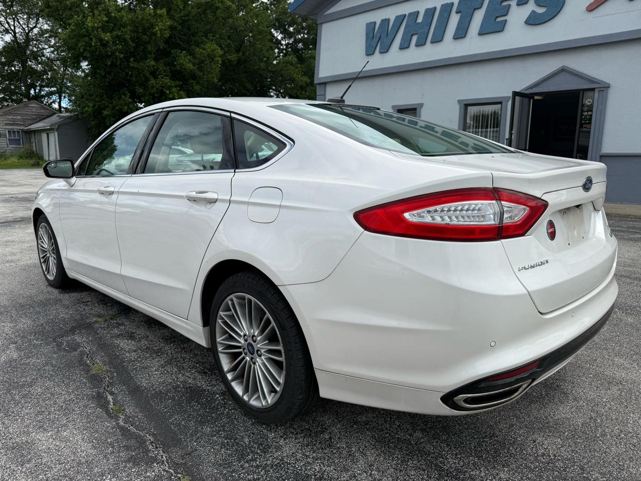 Ford Fusion SE 2015