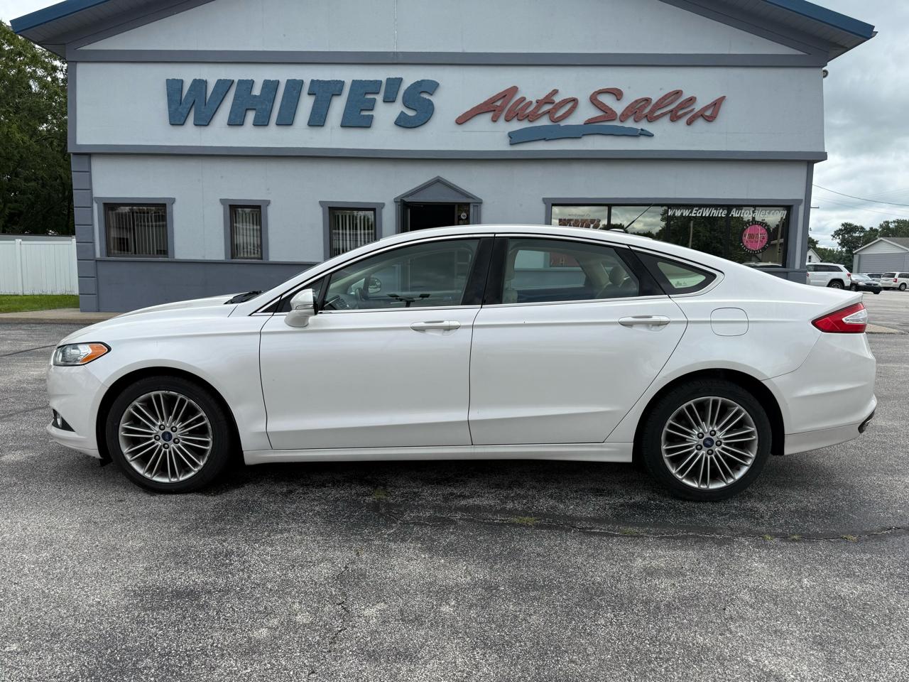 Ford Fusion SE 2015