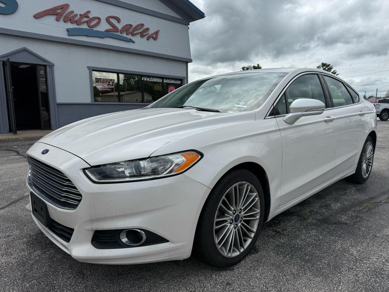 Ford Fusion SE 2015