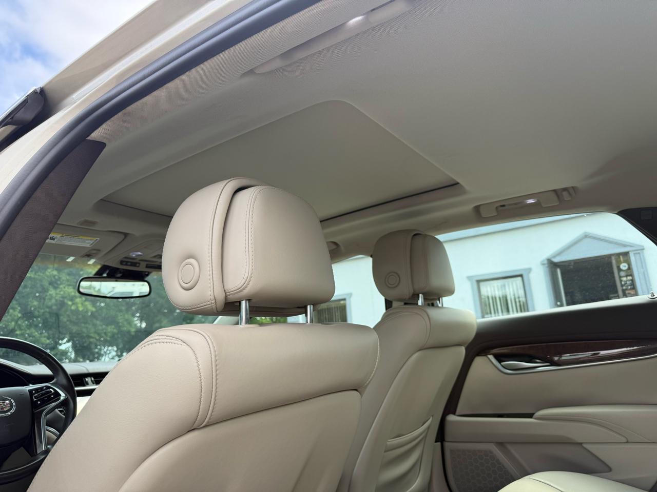 Cadillac XTS Luxury 2013