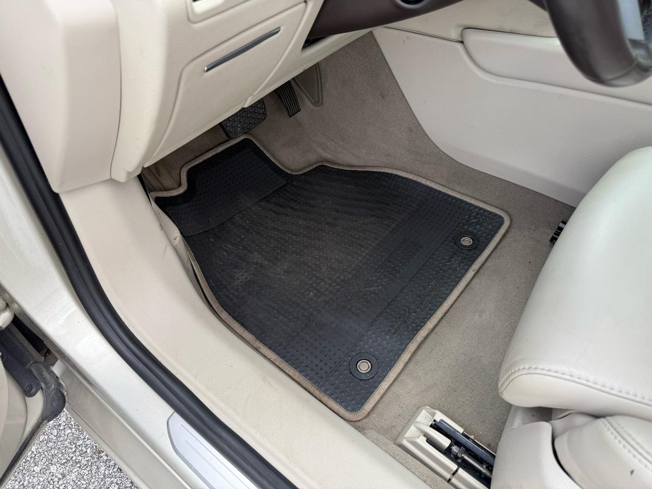 Cadillac XTS Luxury 2013