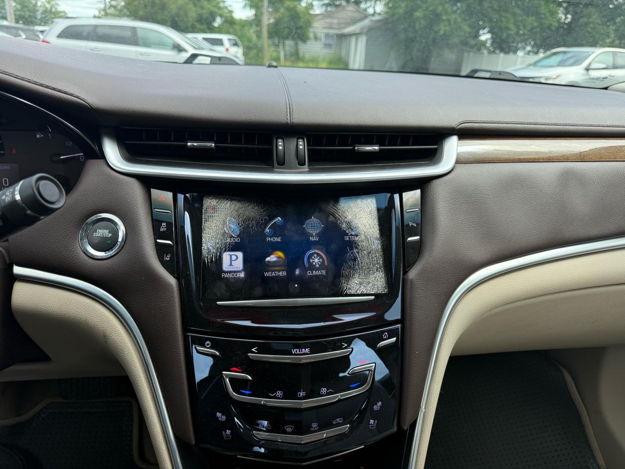 Cadillac XTS Luxury 2013