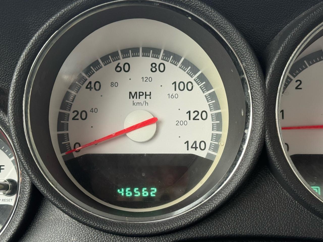 Dodge Charger SE 2008