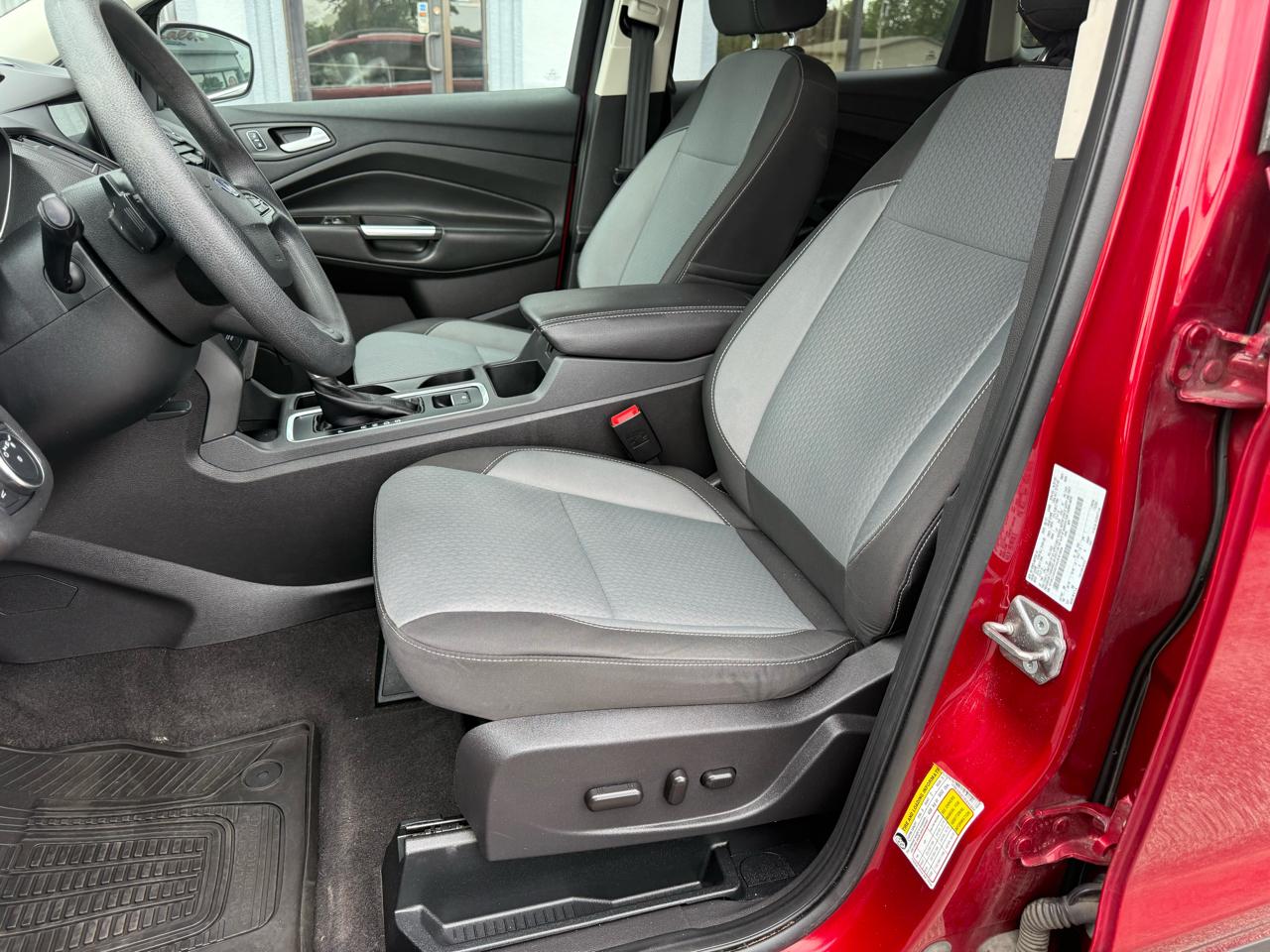 Ford Escape SE FWD 2017