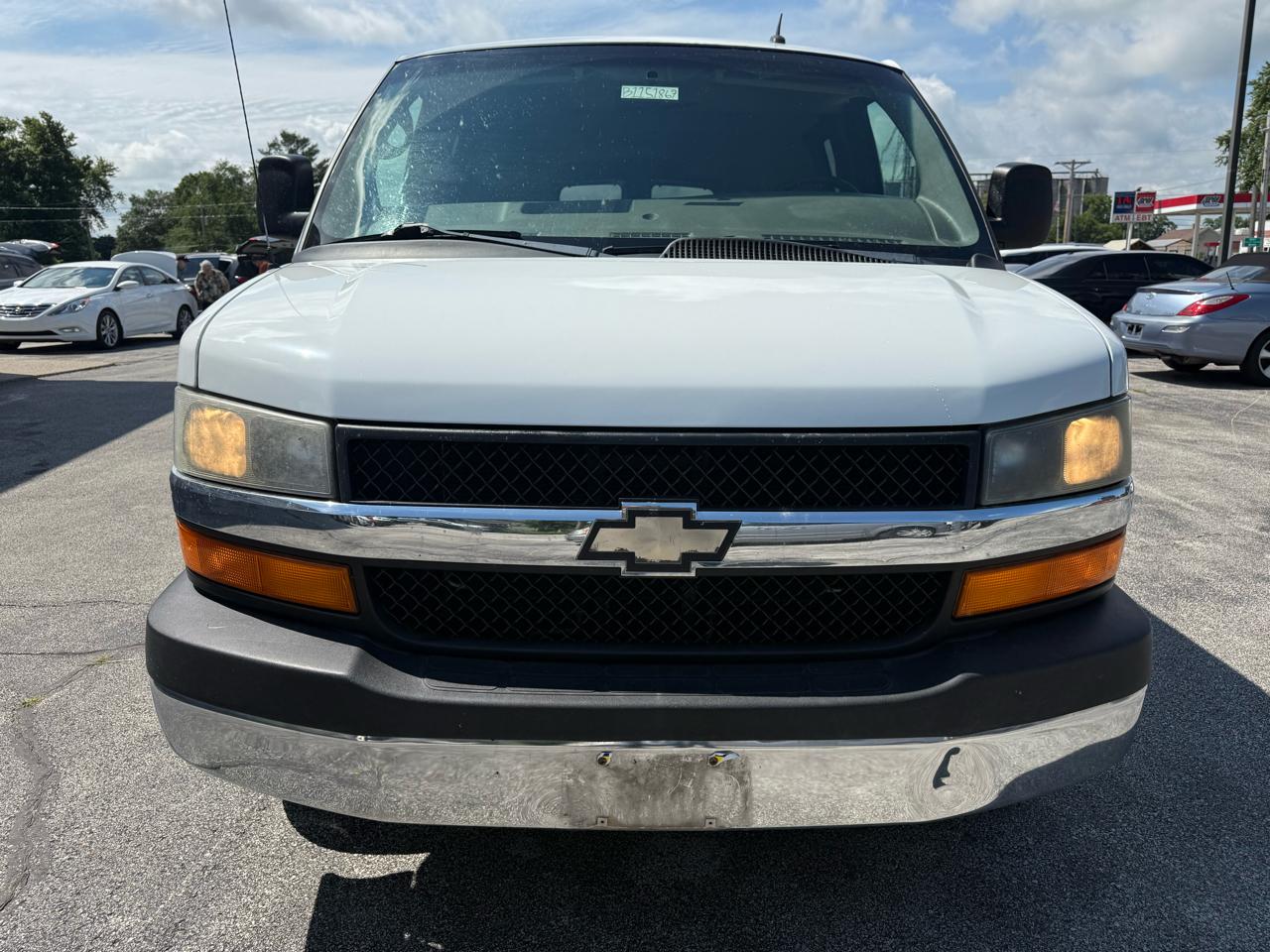 Chevrolet Express LT 3500 Extended 2011