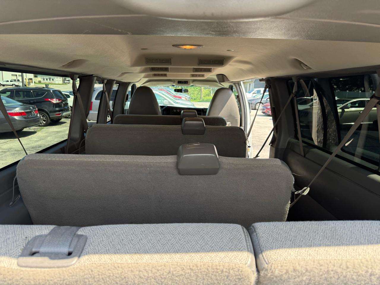 Chevrolet Express LT 3500 Extended 2011
