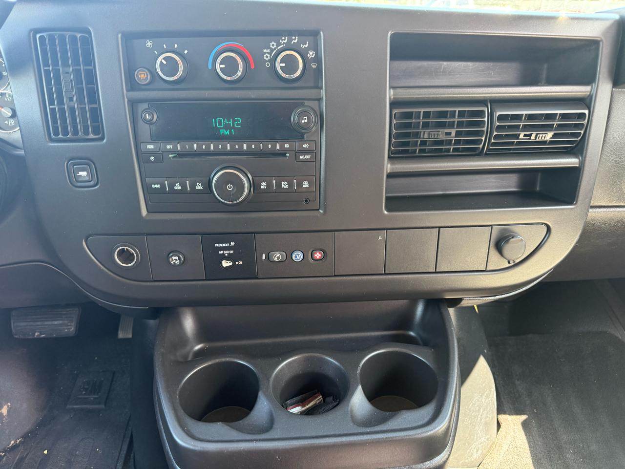 Chevrolet Express LT 3500 Extended 2011