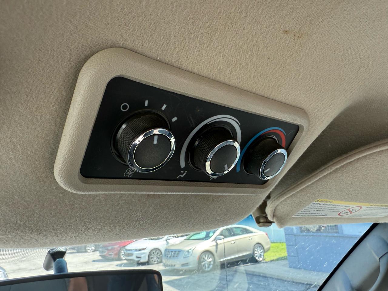 Chevrolet Express LT 3500 Extended 2011