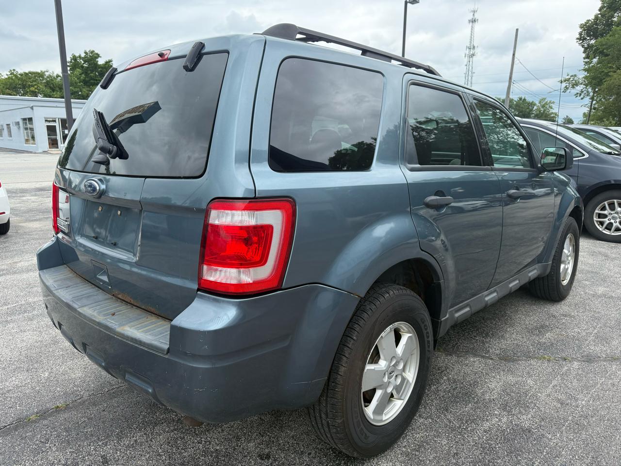 Ford Escape XLT FWD 2011