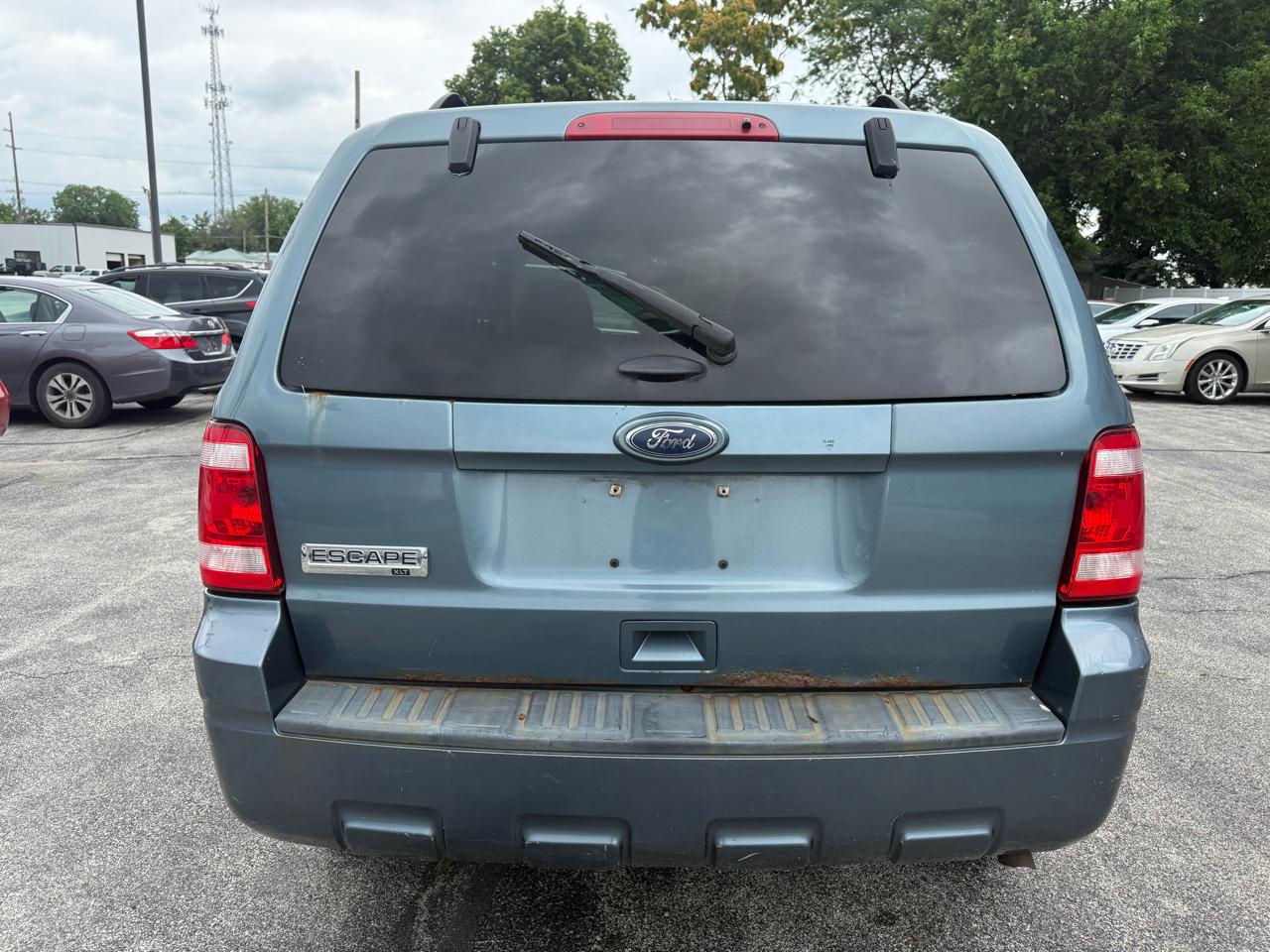 Ford Escape XLT FWD 2011