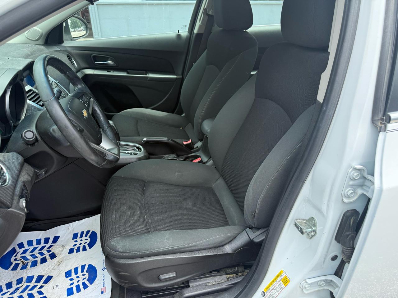 Chevrolet Cruze 1LT 2011