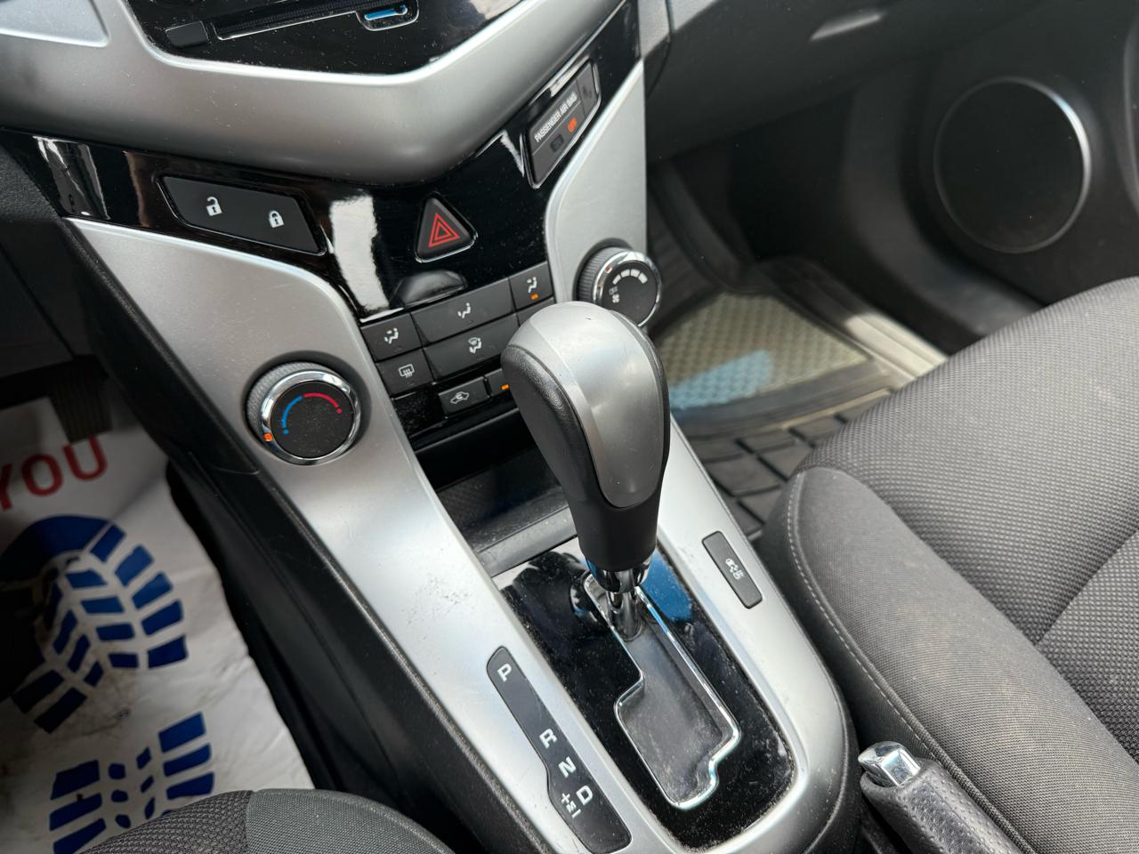 Chevrolet Cruze 1LT 2011