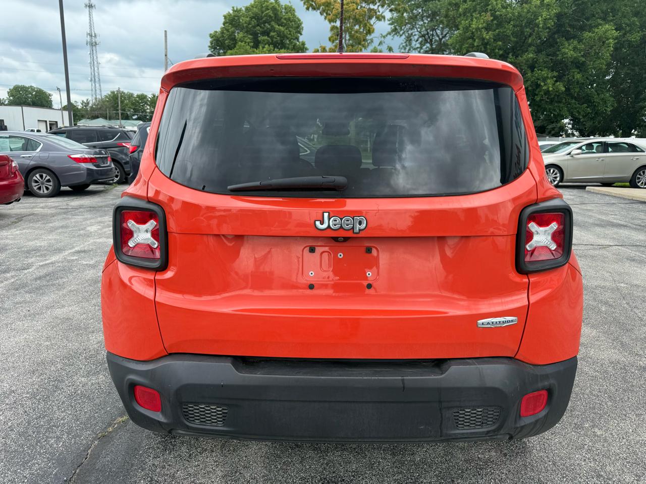 Jeep Renegade Latitude FWD 2015