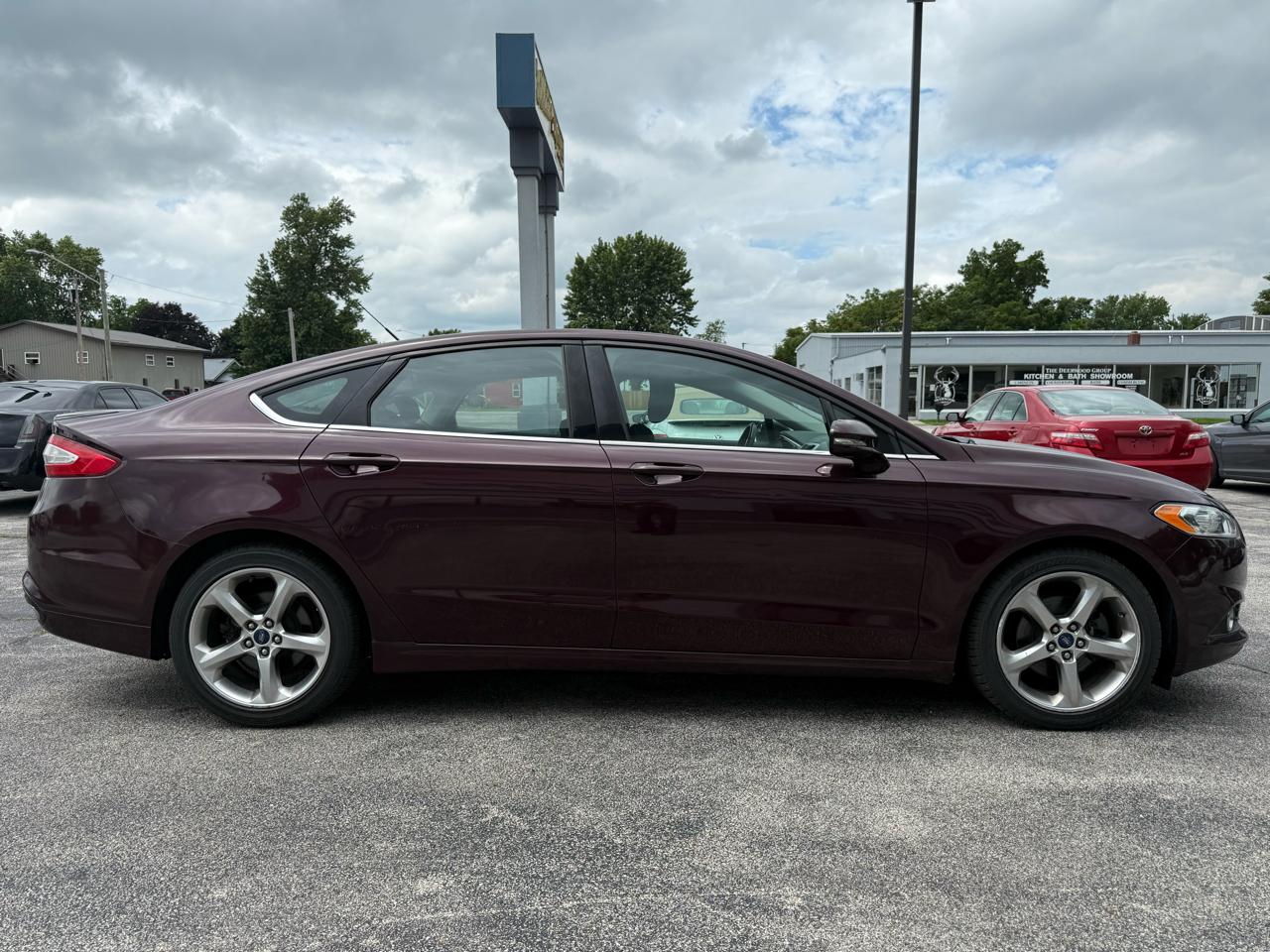 Ford Fusion SE 2013