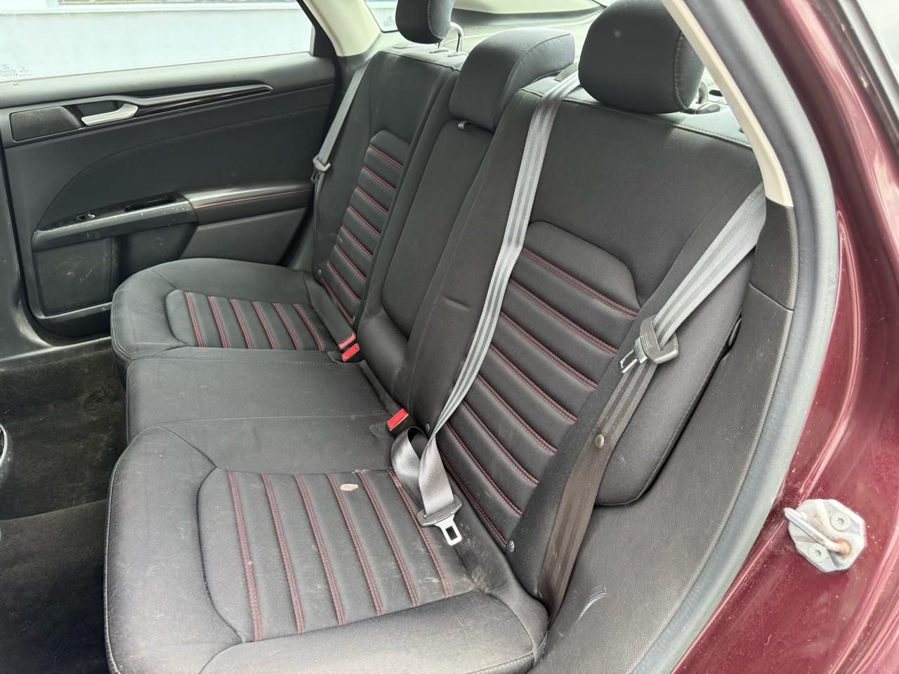 Ford Fusion SE 2013